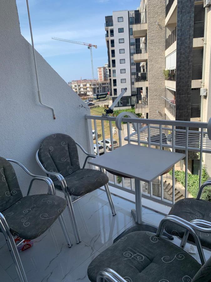 Apartman Lena, Centar